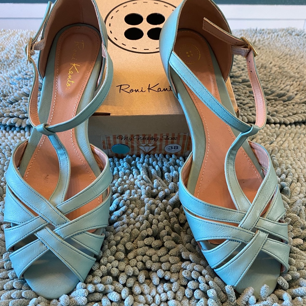 Roni Kantor Kitten/Low Heel Shoes - Vegan Leather Size 38